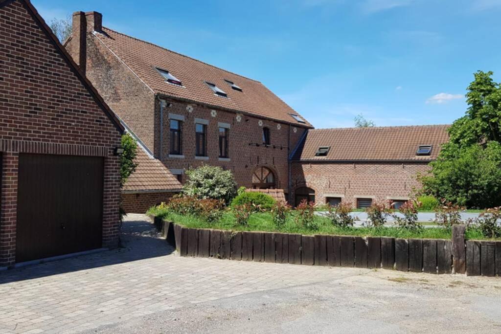 Appartement isolé, 1 chambre avec terrasse privée Ramillies Esterno foto